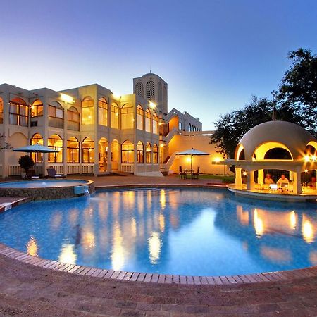 Victoria Falls Rainbow Hotel Eksteriør billede