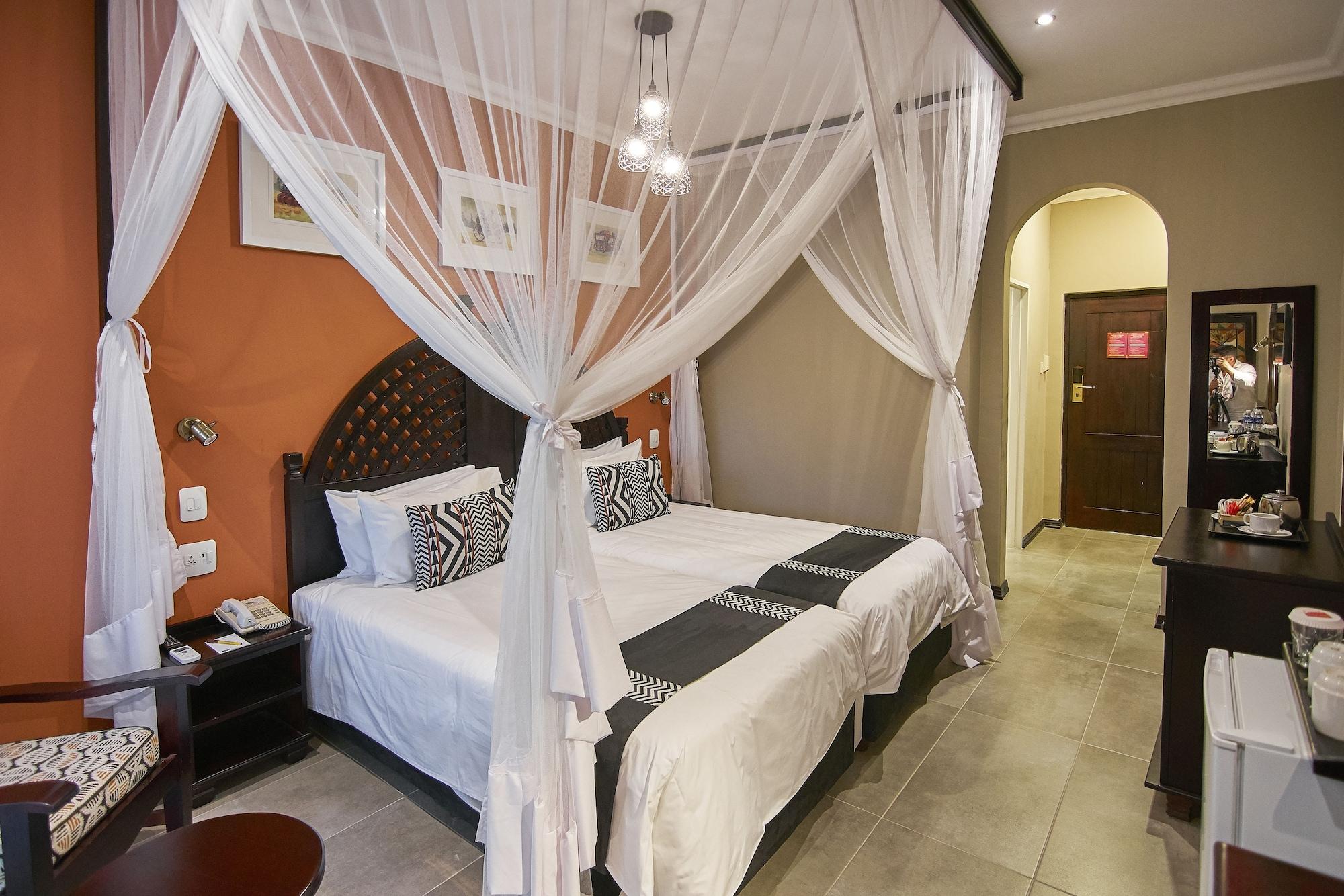 Victoria Falls Rainbow Hotel Eksteriør billede
