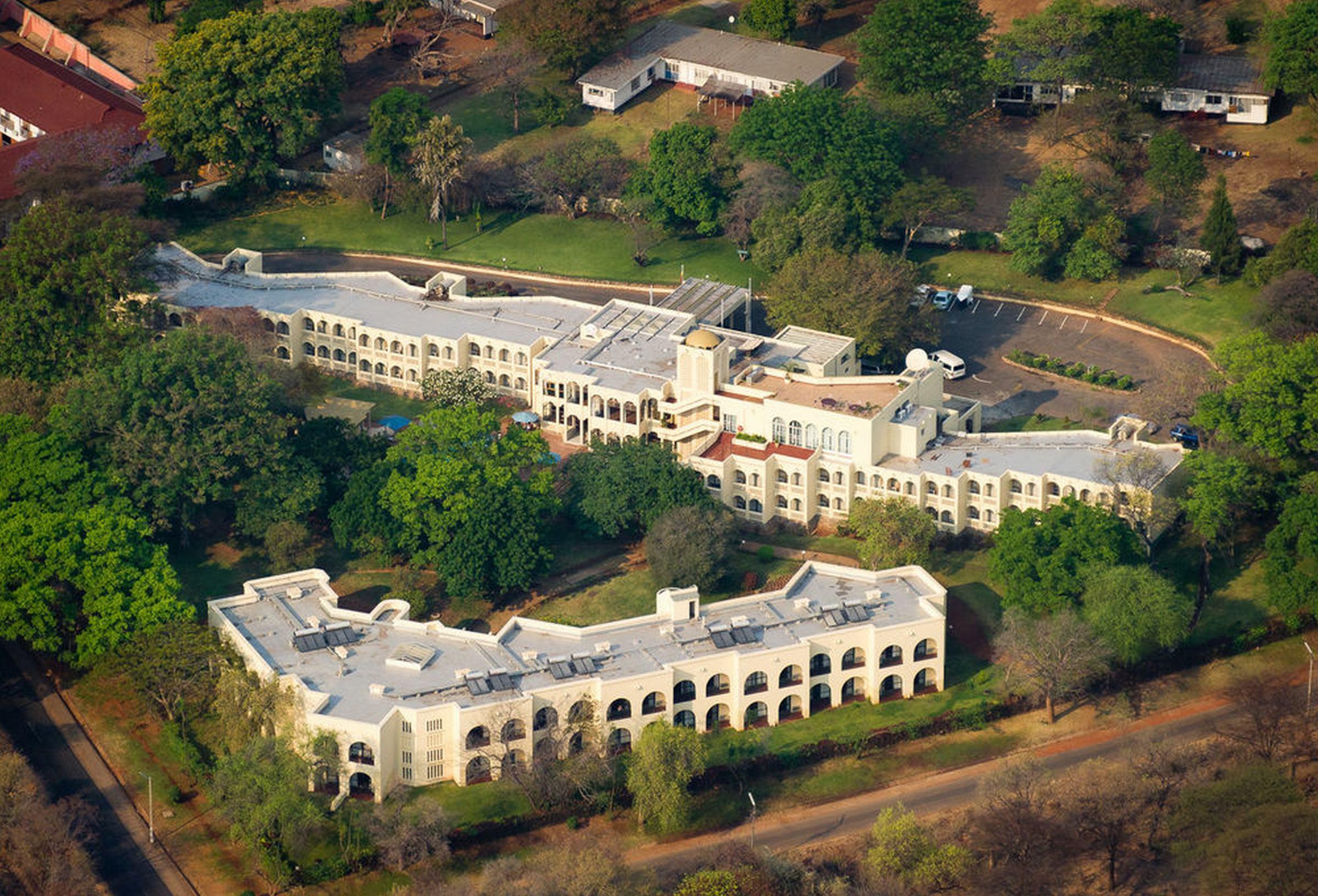 Victoria Falls Rainbow Hotel Eksteriør billede