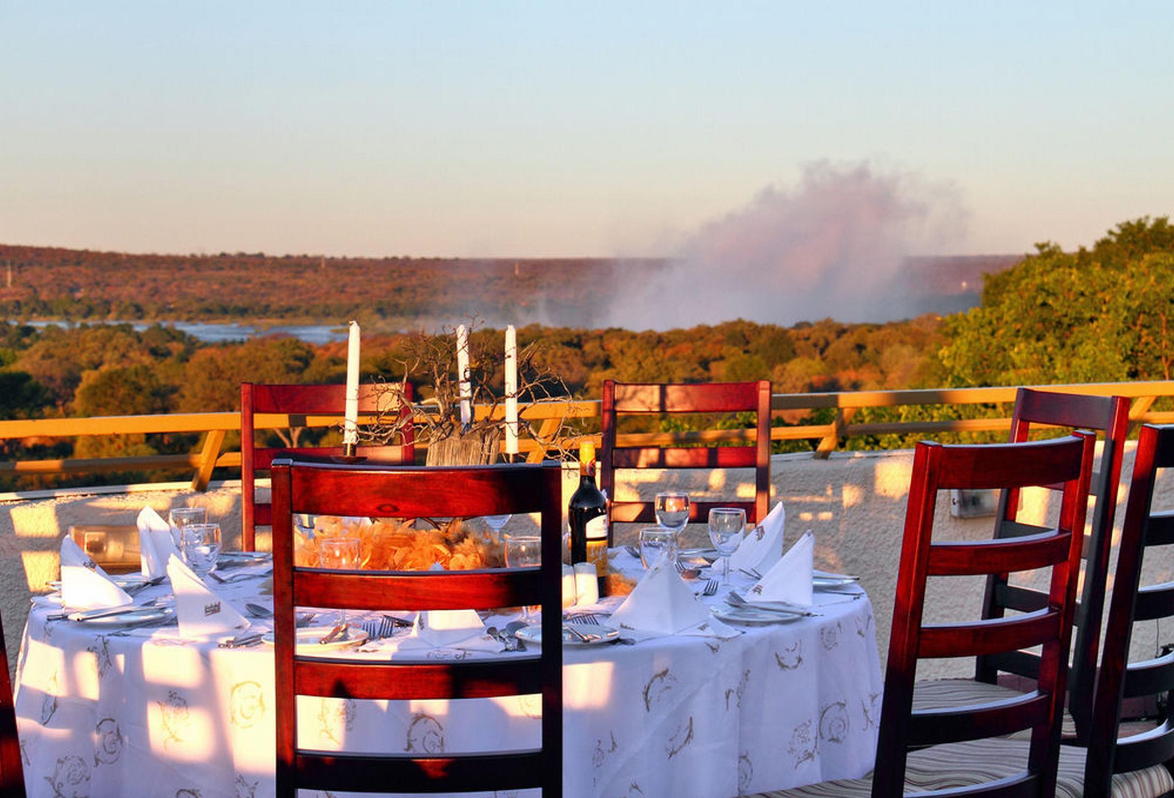 Victoria Falls Rainbow Hotel Eksteriør billede