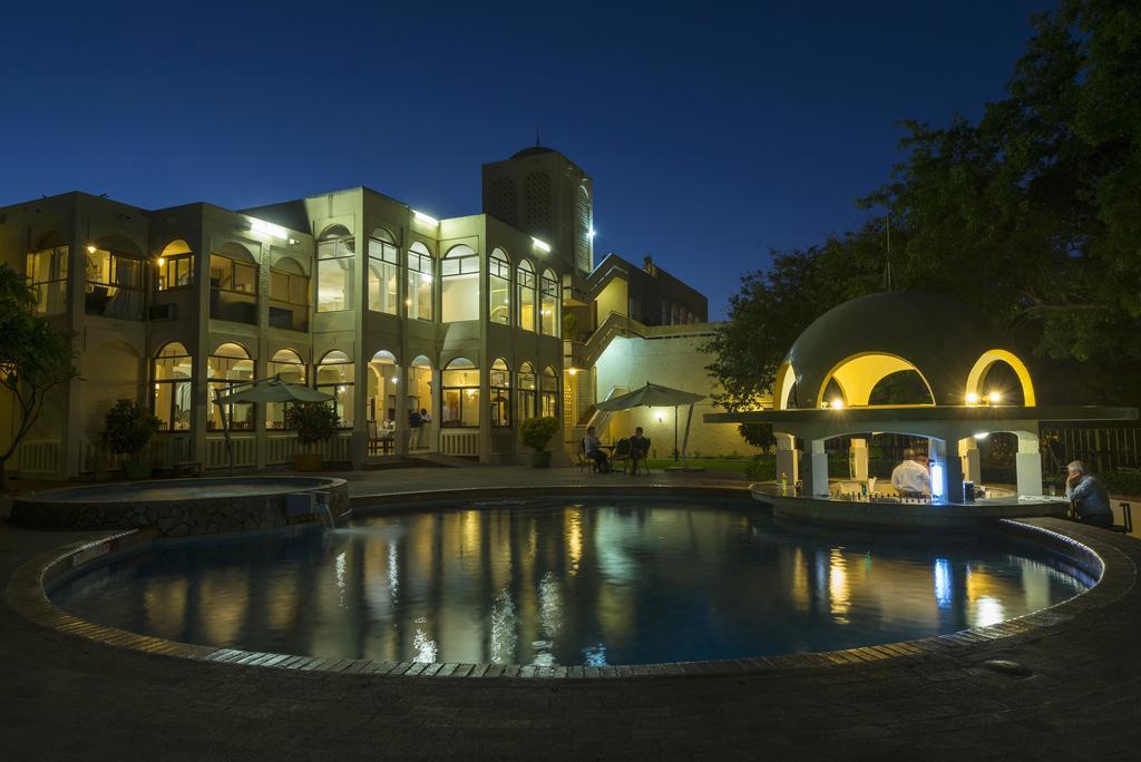 Victoria Falls Rainbow Hotel Eksteriør billede