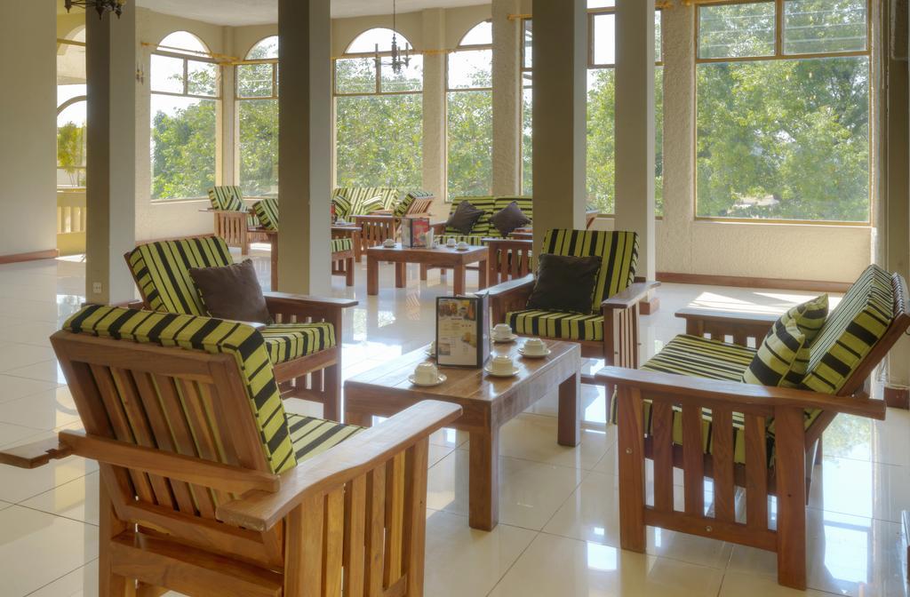 Victoria Falls Rainbow Hotel Eksteriør billede