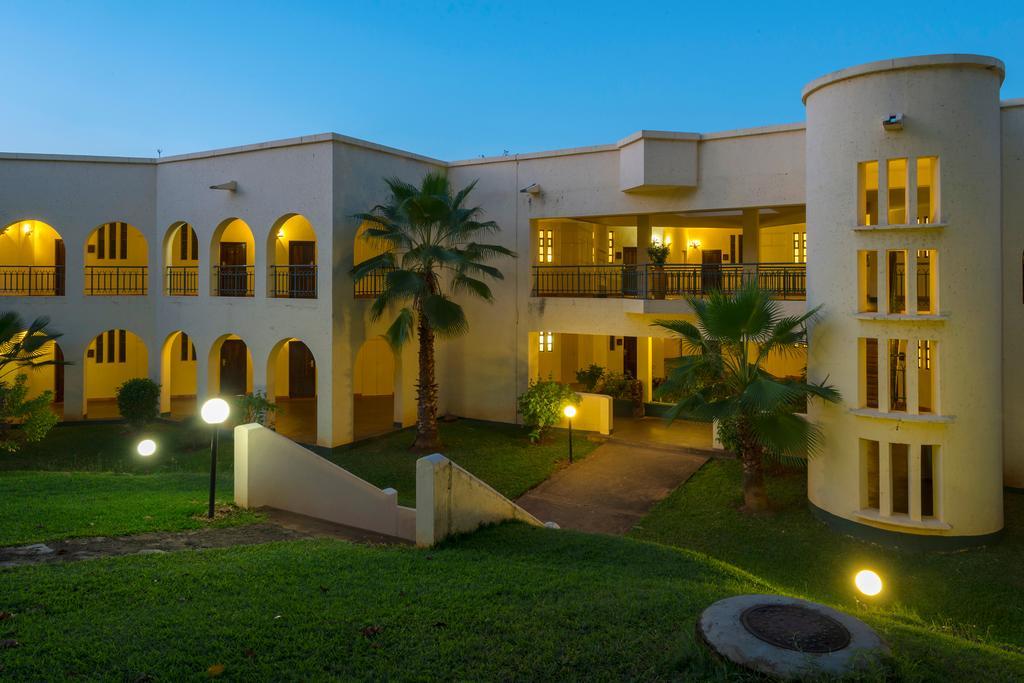 Victoria Falls Rainbow Hotel Eksteriør billede