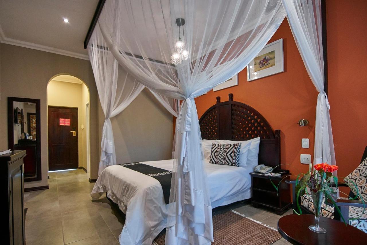 Victoria Falls Rainbow Hotel Eksteriør billede