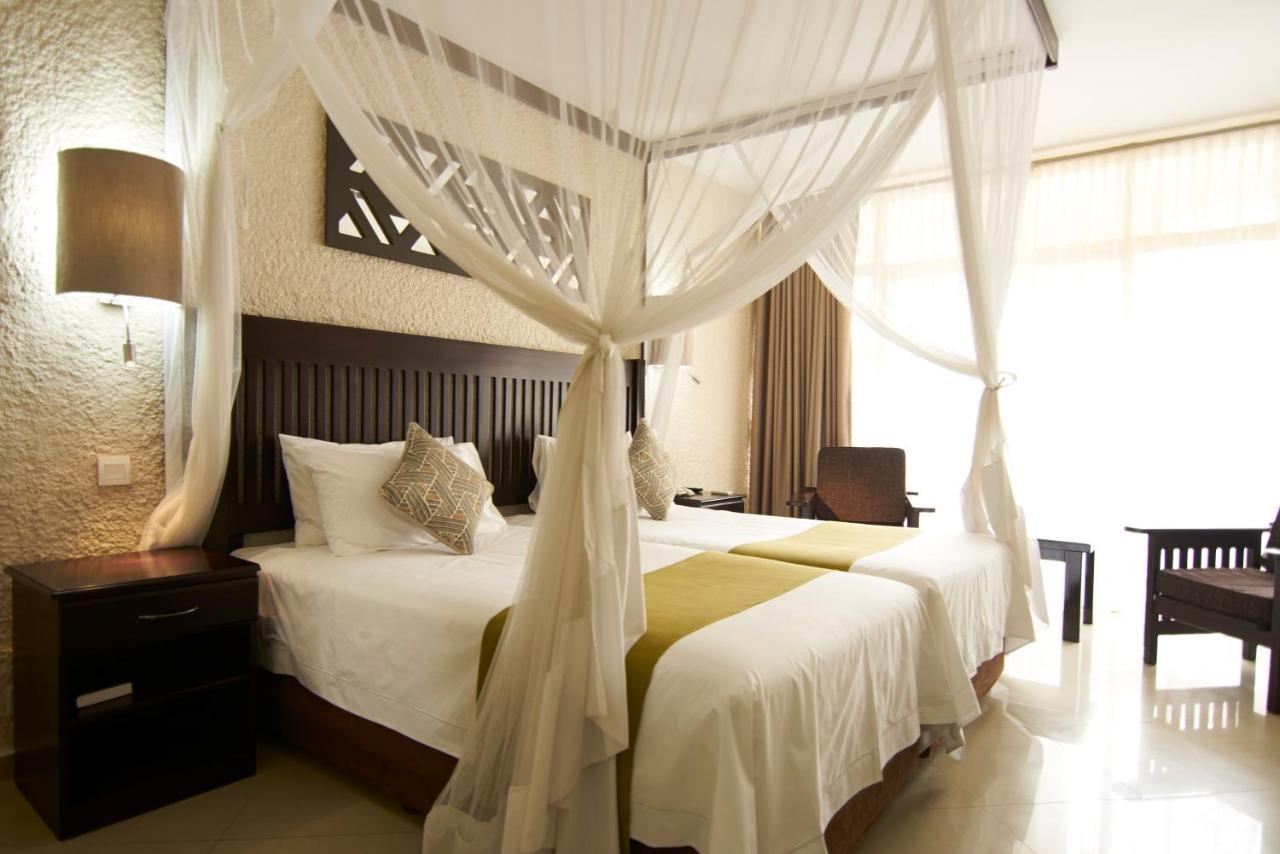 Victoria Falls Rainbow Hotel Eksteriør billede